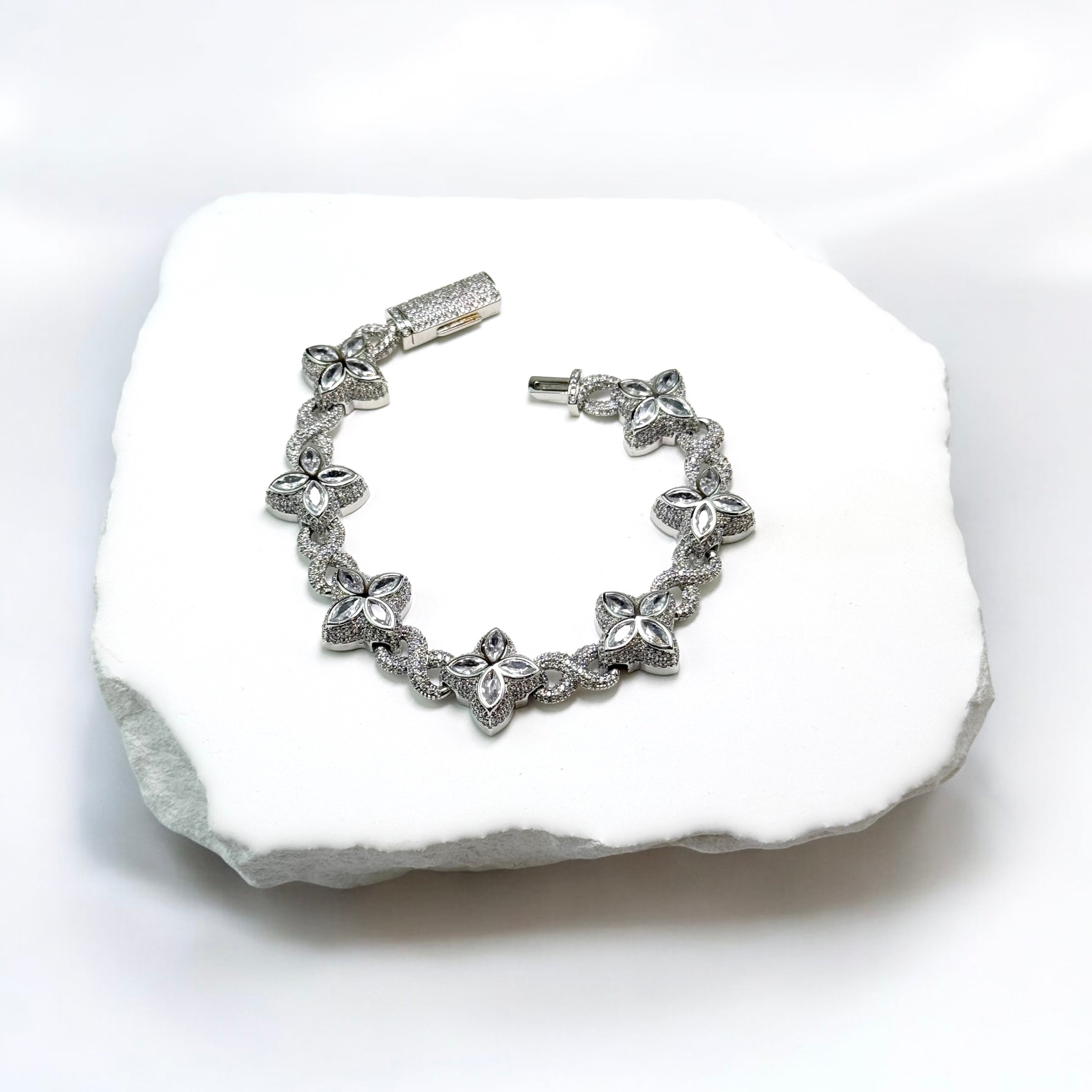 INFINITY FIORI DIAMANT ARMBAND - SILVER