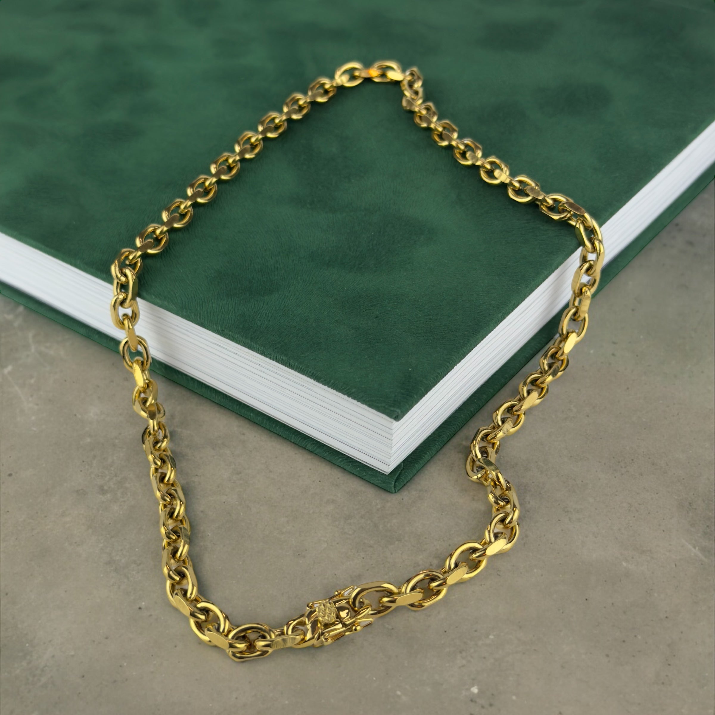 ANKAR HALSBAND LYX - GULD (8MM)