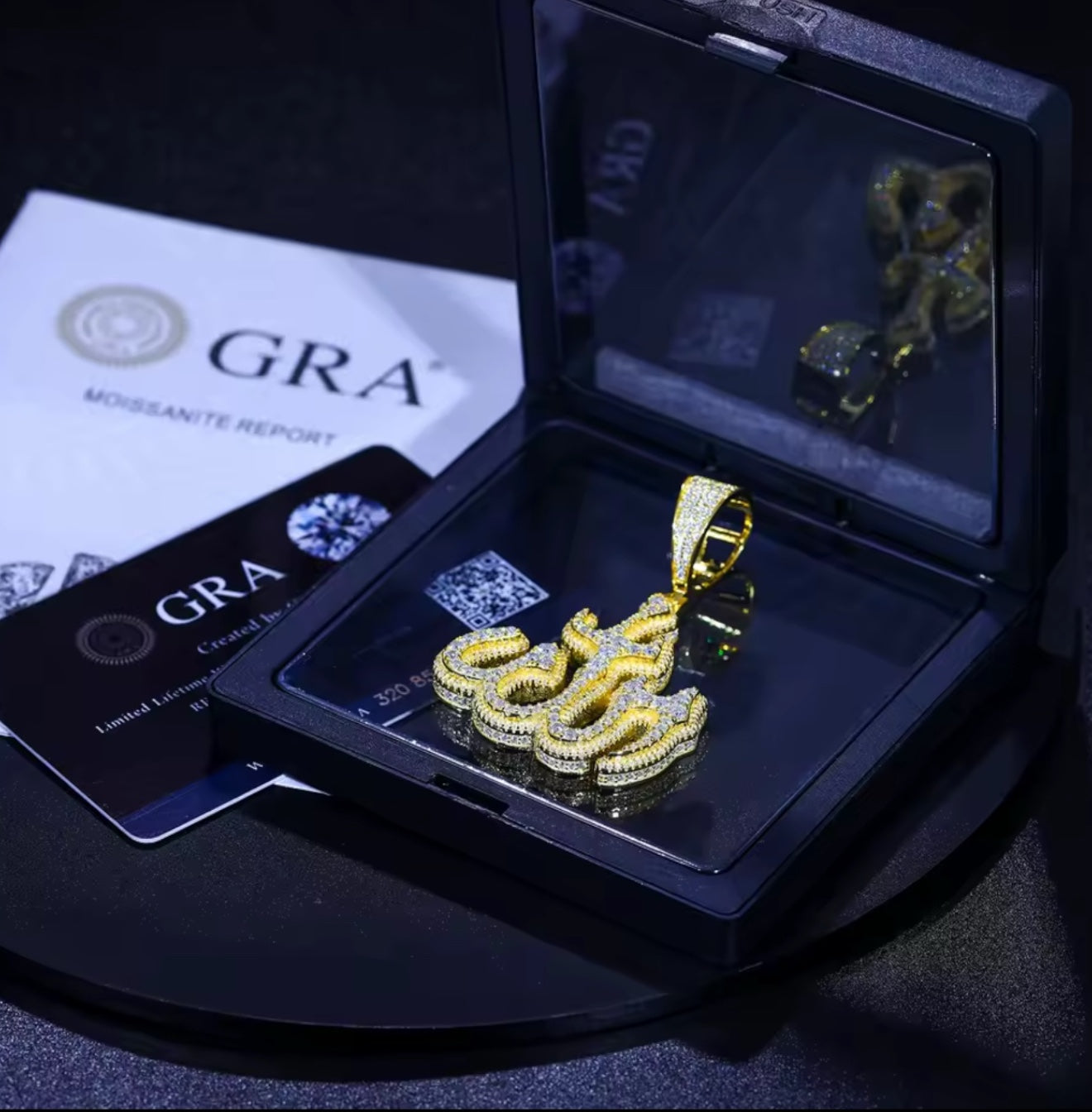 HÄNGSMYCKE DIAMANT ALLAH MOISSANITE S925 - GULD