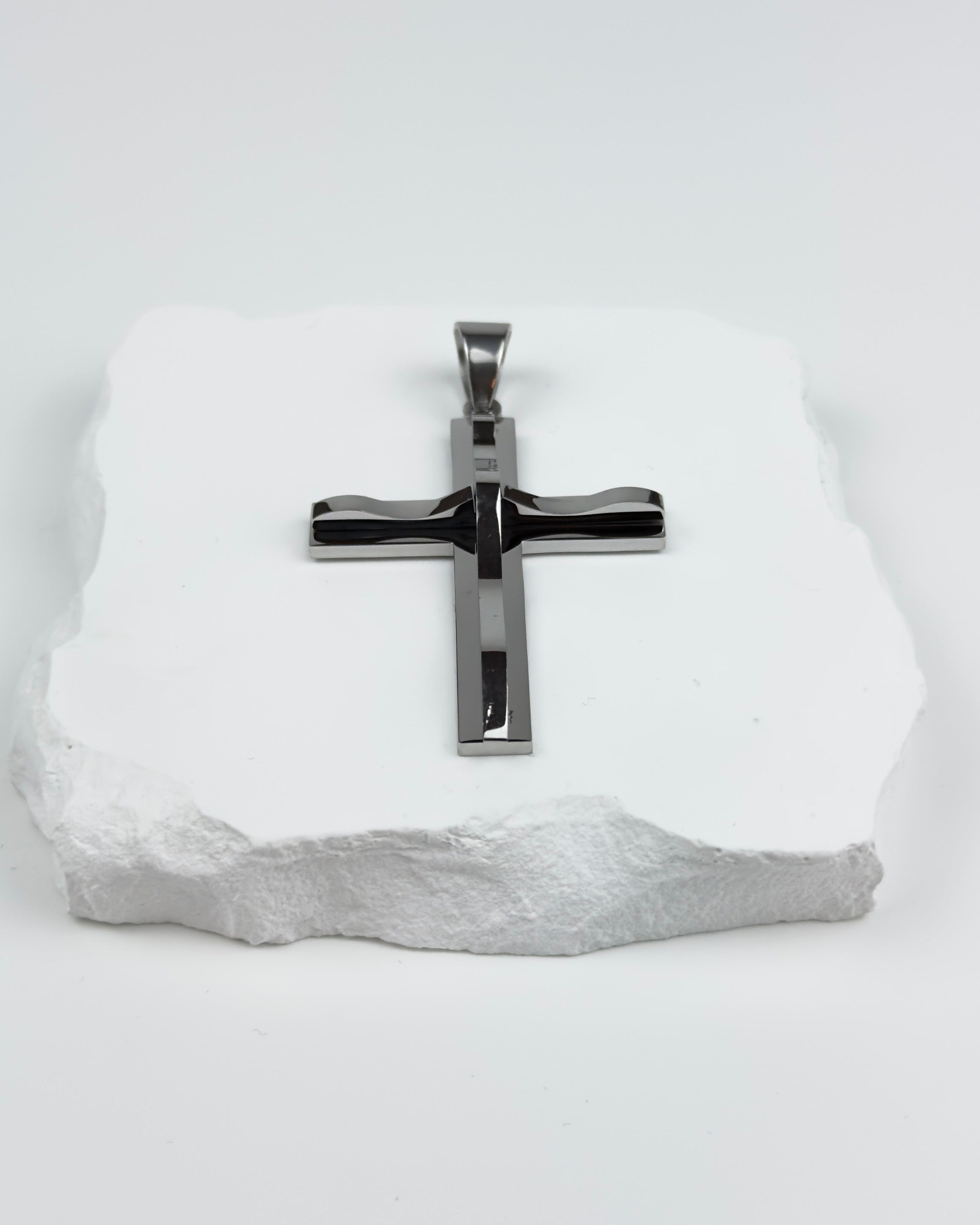 HÄNGSMYCKE KORS - SILVER