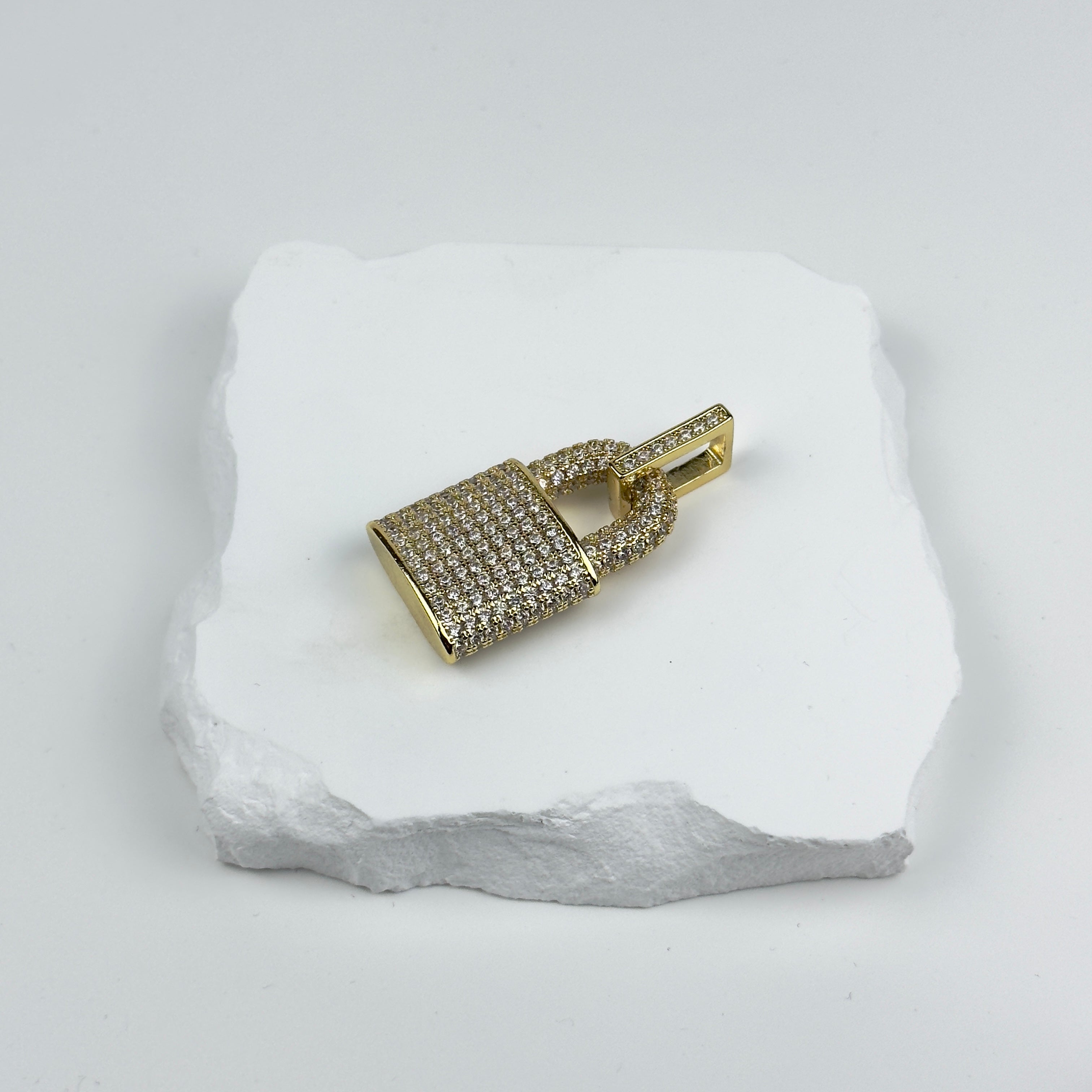 HÄNGSMYCKE LÅS - GULD