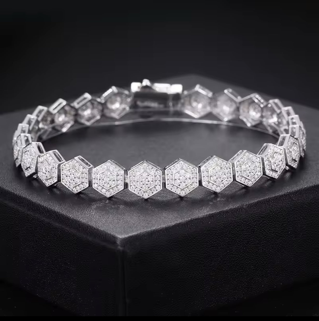 CUSTOM BY INDOSSA - ARMBAND