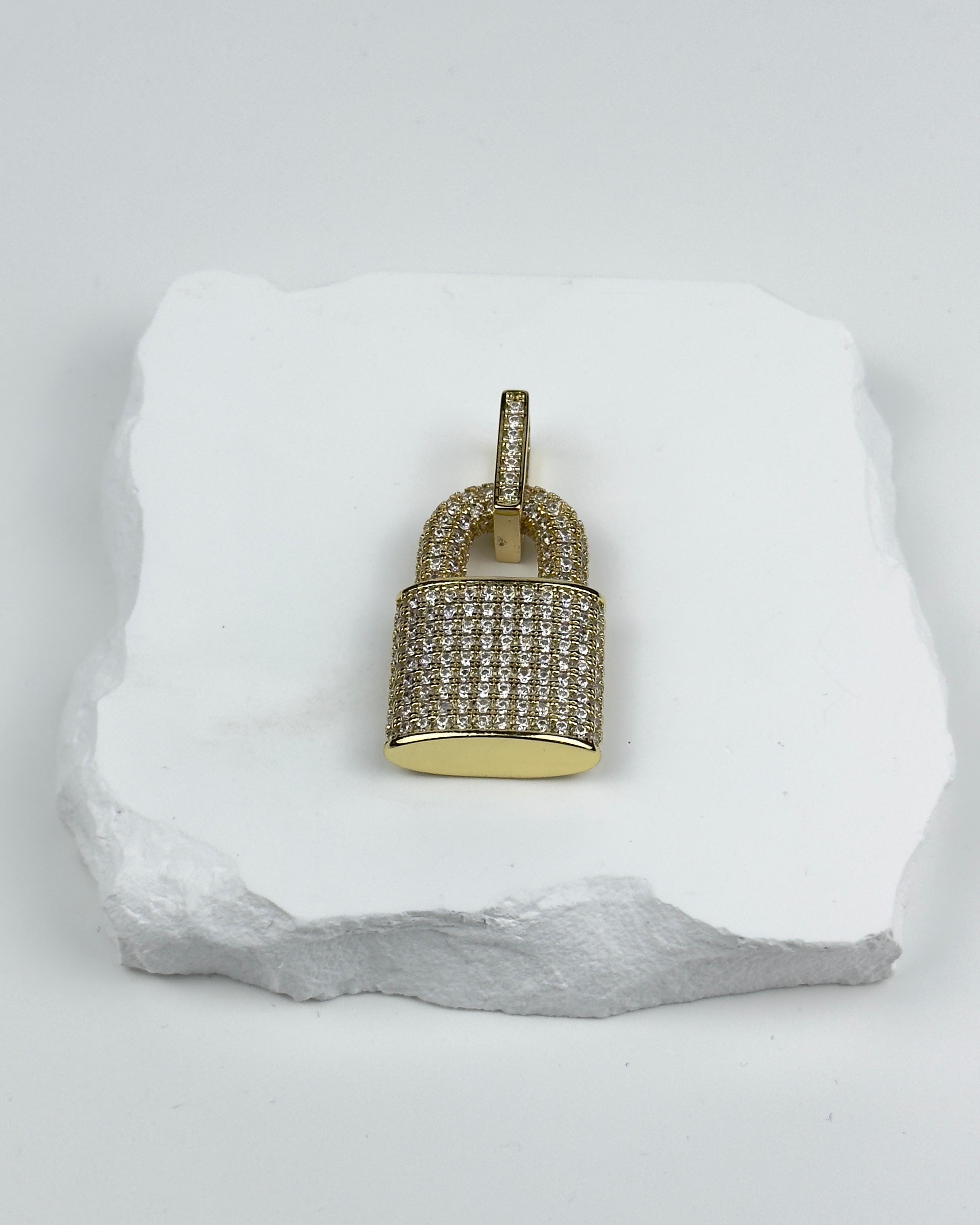 HÄNGSMYCKE LÅS - GULD