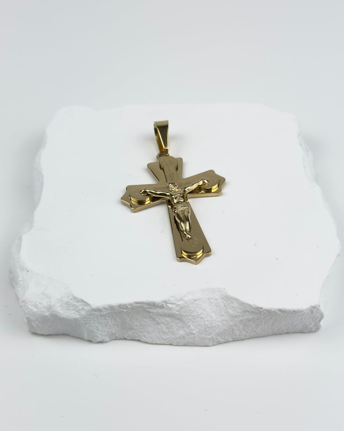 HÄNGSMYCKE CROSS - GULD